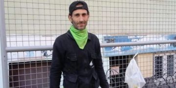 „მეგობრებში არ მყავს და ასე საჯაროდ ვეტყვი, რომ ნამდვილი ადამიანია“ – ვინ არის ახალგაზრდა, რომელიც ბათუმის ტრაგედიის დროს მაშველებს ეხმარებოდა