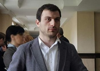 “თუ მაგარი ბიჭები არიან ჩანიშნონ სასამართლო პროცესები” – სააკაშვილის ადვოკატი