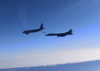 შავი ზღვის თავზე აშშ-ს ბომბდამშენს რუსული გამადაგურებლები აედევნენ – რუსეთის თავდაცვა