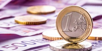 მაკრონი ევროს ინტერნაციონალიზაციის იდეით გამოდის