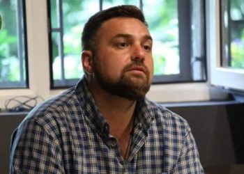 “კობახიძე შურით კვდება…” – გამზარდია