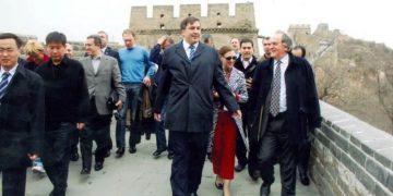 “ნიჭიერ მოსწავლეთა შორის არ შეიძლება არ გამოვყო მიშა სააკაშვილი” – გელა ჩარკვიანი