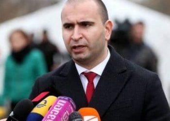 “ეს უკვე თეატრი აღარ არის, ეს უკვე ცირკია… ტექსტის დალაგებასაც ვერ ახერხებენ” – ქვემოკლიძე