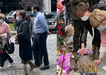 ბათუმის ტრაგედიისას გარდაცვლილთა ხსოვნას პატივი გიული ალასანიამ მიაგო