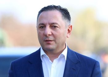 “10-15-მდე ადამიანს ვეძებთ” – აქედან რამდენია ბავშვი, გომელაური ვერ აკონკრეტებს