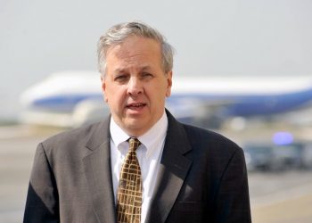 “თუ ეს ასეა, ნუ ეძებთ მტკიცებულებებს, რომ ხელისუფლება ოლიგარქის შურისძიების აღსრულებით დაინტერესებულია” – იან კელი 1-ელი ოქტომბრის “ბიძინაობად” შეფასებაზე