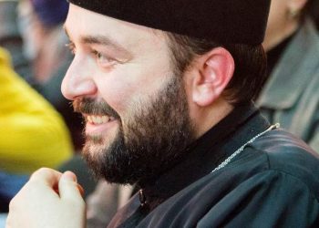 „წალენჯიხიდან დაიწყო 2003 წლის გიორგობისთვის მშვიდობიანი რევოლუცია“ – დეკანოზი ილია ჭიღლაძე