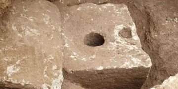 არქეოლოგებმა ისრაელში 2 700 წლის საპირფარეშო აღმოაჩინეს