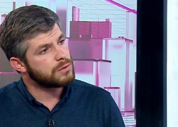 “ეუბნებიან, გაჭმევთ და 50 ლარს გადაგიხდითო… თეატრის თანამშრომლებს პირდაპირ ემუქრებიან” – ირაკლი კუპრაძე