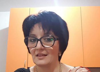 “ემიგრანტებო, რა გემიშავებათ, რა გებიძინავებათ? თუ ასეთი კარგი იყო მიშა, ან ახლა ასეთი კარგია ბიძინა, სად მორბოდით?” – ირმა კაპანაძე