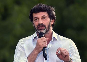 “მეგობრებო, თქვენ გაქვთ უფლება იდგეთ ფოტოსურათებიანი სიებით და აღრიცხოთ ამომრჩეველი” – კალაძე