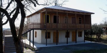 სოფელ ძველ ხიბულაში ზვიად გამსახურდიას მემორიალური სახლის რეაბილიტაციის სამუშაოები დასრულებულია