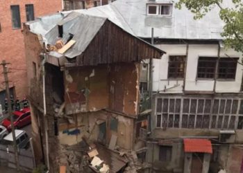 თბილისში საცხოვრებელი სახლი ჩამოინგრა – დაზარალდა 4 ოჯახი