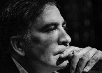 “ერთი ხელის გაწვდენაზე ვარ…” – სააკაშვილი