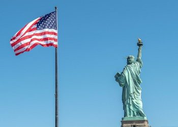 აშშ ეძებს ნებისმიერ ადამიანს, ვინც სუნთქავს და მუშაობა შეუძლია – trip.com-ის მარკეტ-მენეჯერი