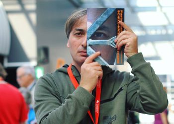 “მხარს ვუჭერ რევოლუციას… ნაკურთხია…” – პაატა შამუგია