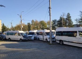 “ილია ჭავჭავაძის დაბადების დღეა, მივდივართ მთაწმინდაზე” – “ოცნებას” ხალხი თბილისში იმერეთიდნაც მოჰყავს