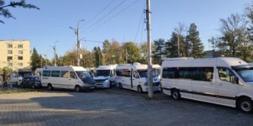 “ილია ჭავჭავაძის დაბადების დღეა, მივდივართ მთაწმინდაზე” – “ოცნებას” ხალხი თბილისში იმერეთიდნაც მოჰყავს