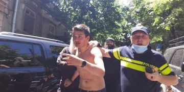 (ვიდეო) – “ამ წვერავას ფული აქვს აღებული, რომ გაალახინოს თავი” – ადვოკატი