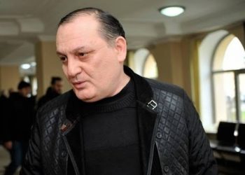 ბუტა რობაქიძის მამა: ნუ გგონიათ, რომელიმე დანაშაული მიშას გარეშე მოხდა – რატომ ჩაალპო ჩემი 18 წლის შვილი მიწაში?