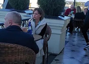 (ვიდეო) – “აცრების ჩავარდნა, უამრავი გარდაცვლილი და ესენი ქეიფობენ, უხერხულობასაც არ გრძნობენ, ანრი ჯოხაძე ცოცხლად უმღერით…” – დალაქიშვილი