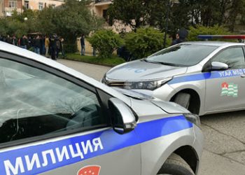 სისხლიანი გარჩევა აფხაზეთში – შეიარაღებულმა მამაკაცმა ქურდის ნაცვლად მეგობარი მოკლა