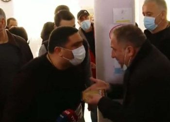 ბათუმის მე-16 საარჩევნო უბანზე ხმაური იყო