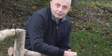 “მეც ამ “შუაშისტთა კოჰორტის” წარმომადგენელი ვიყავი, თუმცა, ნაცობა სირცხვილია” – ანჯაფარიძე