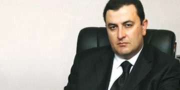 „არ გაქვს მორალური უფლება, იმ დანგრეულ კორპუსთან სანთლებით იდგე” – ზვიად კორძაძე