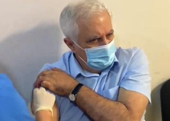 ამირან გამყრელიძე „ფაიზერის“ ვაქცინის ე.წ. ბუსტერ დოზით აიცრა