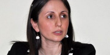 „აქციას უნდა მიეცეს არა ცეკვა-სიმღერის დანიშნულება რასაც აქამდე აკეთებდით, ის უნდა დაატყდეს როგორც მეხი რუსულ ოცნებას!“ – თეა თუთბერიძე