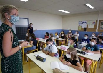 მომდევნო კვირიდან საფრანგეთის 39 დეპარტამენტში სკოლებში პირბადის ტარება კვლავ სავალდებულო გახდება