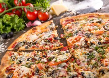 სომხეთში, პიცერიებში მიღებული საკვებით 100-ზე მეტი ადამიანი მოიწამლა