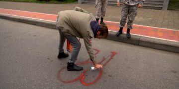 “ეს არის დიდი რუსეთის უკანალი” – ევროპული საქართველოს აქცია-პერფორმანსი სუს-თან, ბათუმში