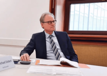 საქართველოს უნდა ვაჩვენოთ მათრახი და თაფლაკვერი, როგორც ქ-ნმა კრამონმა თქვა – მიხაელ ზიბერტი