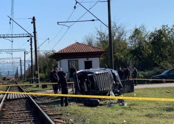 თბილისი-ზუგდიდის მატარებელს ავტომობილი შეეჯახა