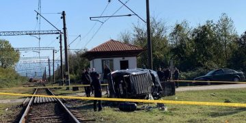 თბილისი-ზუგდიდის მატარებელს ავტომობილი შეეჯახა