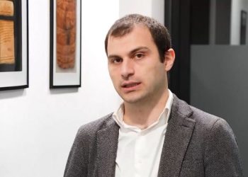 „10 ნოემბერს სააკაშვილს ჯერ კიდევ შეეძლო სასამართლოში მოსვლა, მაგრამ არ მოიყვანეს.. ელოდებოდნენ, ვიდრე ჯანმრთელობის მდგომარეობა უკიდურესად არ დამძიმდა“ – ბექა ბასილაია