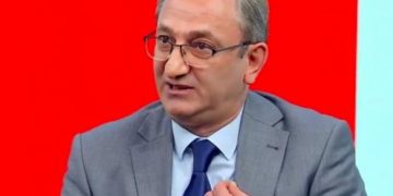 „არანაირი შანსი არ აქვს, პატიმრობას თავი დააღწიოს სამოქალაქო კლინიკიდან გაქცევით, რადგან ამ მცდელობას საშინელი სისხლისღვრა მოჰყვება!“ – ბონდო მძინარიშვილი