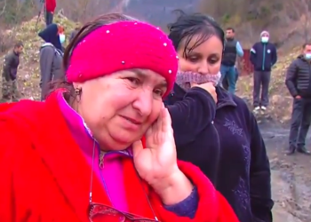 ჩემი მეუღლეა, ცოცხალი არისო მეუბნებიან – ნანგრევებში მოყოლილი კაცის მეუღლე