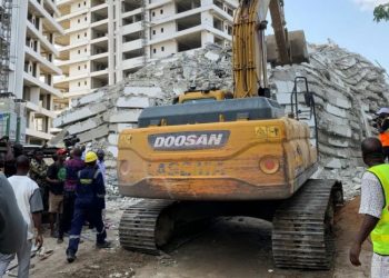 ნიგერიაში მაღალსართულიანი შენობის ჩამონგრევას სულ მცირე 6 ადამიანი ემსხვერპლა