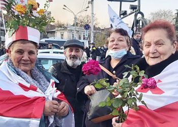 ცოცხალი ჯაჭვი – “მიშა აუცილებლად უნდა გავათავისუფლოთ”