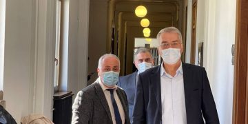 ელენე ხოშტარია, რომელიც მე-14 დღეა შიმშილობს, “ქართული ოცნების” დეპუტატებმა მოინახულეს