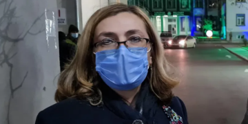 მიხეილ სააკაშვილმა გუშინ, საღამოს უკვე შეძლო, დაახლოებით ხუთი წუთის განმავლობაში გაევლო დერეფანში – ელენე გიორგაძე