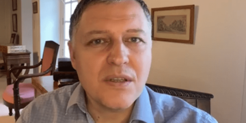 “შეისწავლონ ქართველი „ანტივაქსერების“, სინამდვილეში კი რუსეთის აგენტების საქმიანობა” – ფხაკაძე