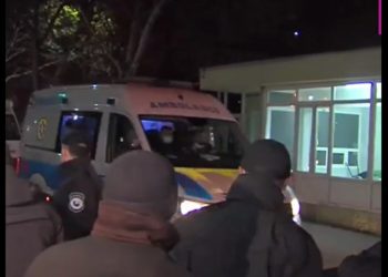 ვიდეო – როგორ გადაჰყავთ სააკაშვილი გლდანის ციხიდან გორში