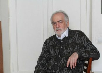 გელა ჩარკვიანი საბურთალოს სასაფლაოზე, მეუღლისა და შვილის გვერდით დაკრძალეს