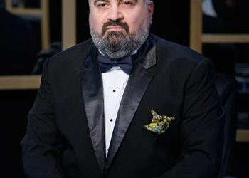 „შემდეგი ვიდეო იქნება როგორ შედის სააკაშვილი ტუალეტში და ქოცები აჭყლოპინდებიან: აბა, თუ არ ჭამს ტუალეტში რა უნდაო?“ – გიგა ნასარიძე