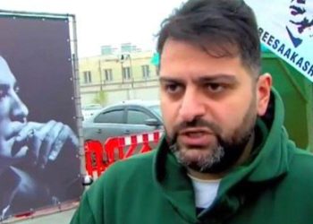 ჟურნალისტმა გიგლა თუმანიშვილმა რუსთავის ციხესთან შიმშილობა დაიწყო