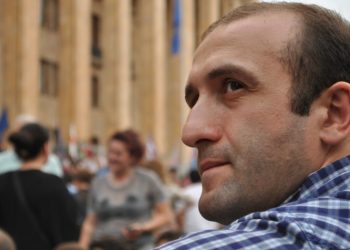 „ხალხიც დაიღალა, ჩვენც დავიღალეთ.. იმედი ვიქონიოთ, რომ მათი ჩხუბის ბოლო დღეებია“ – იაგო ხვიჩია